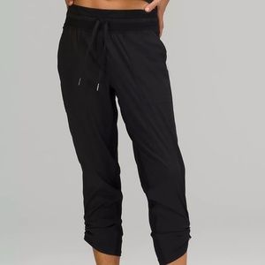 Dance Studio Mid-Rise Cropped Pants